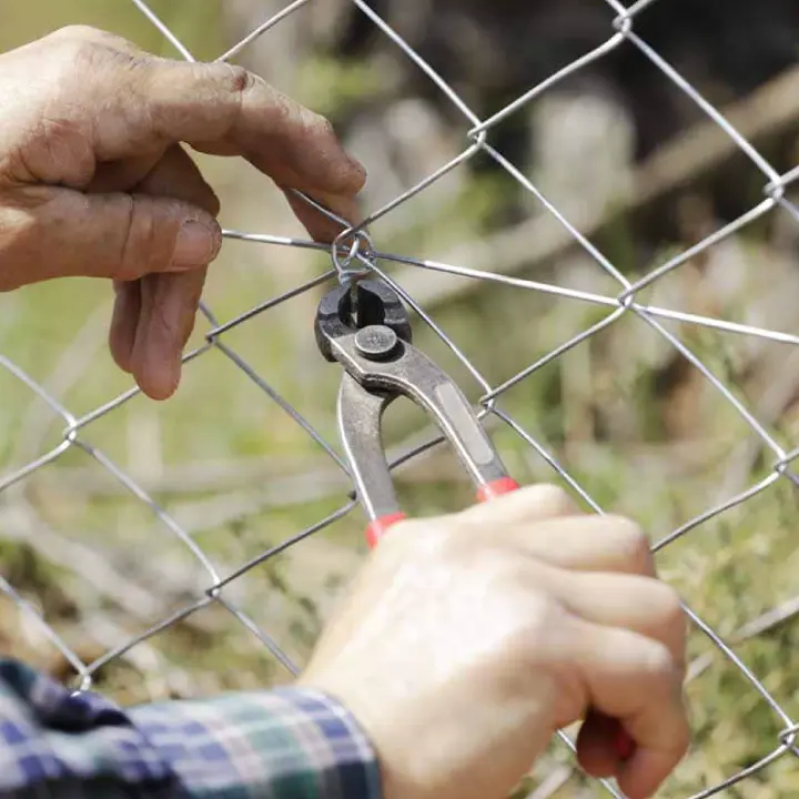 chain link fence repair