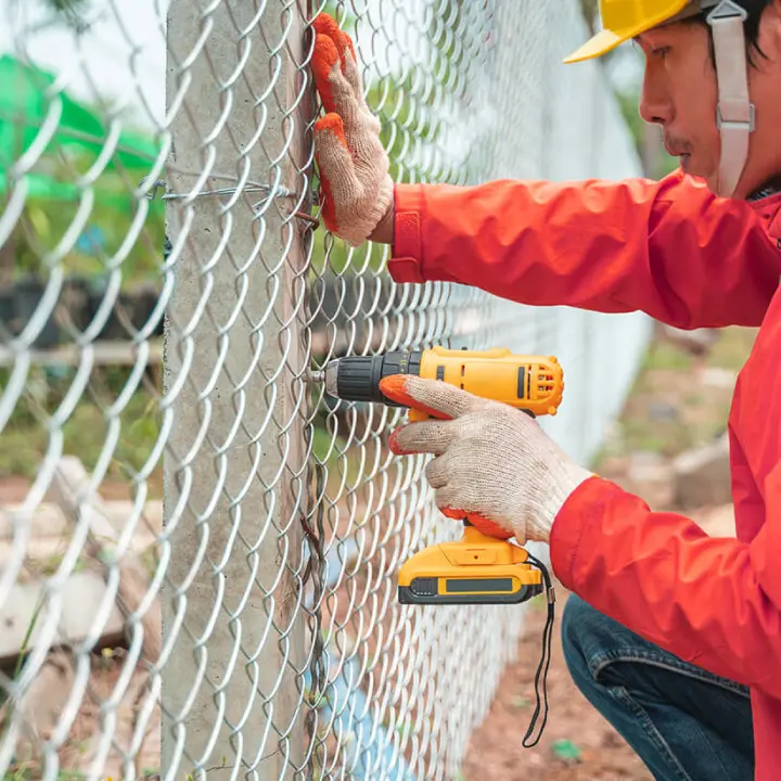 chain link fence repair